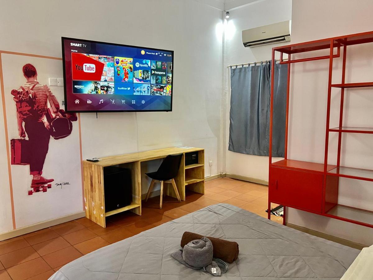 The Funky Village (Adults Only) Siem Reap Exterior photo